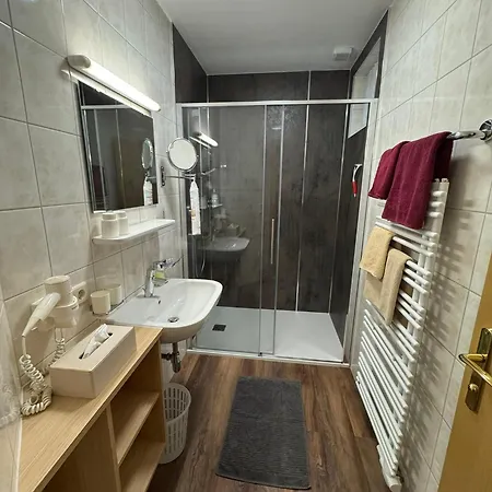 Am Doerfl * トゥクス